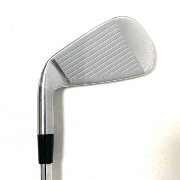 Mizuno Pro 225 #4 Iron with Dynamic Gold X100 X-Stiff Flex Shaft - Image 3