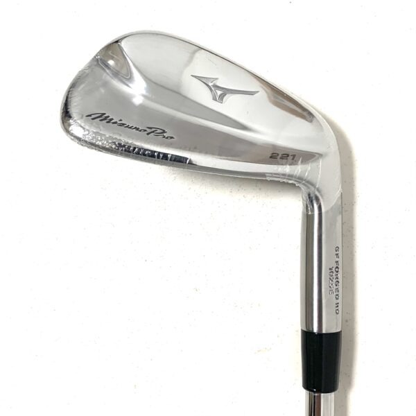 Mizuno Pro 221 #9 Iron Club - Dynamic Gold DST 98 R300 Regular Flex shaft - Image 4