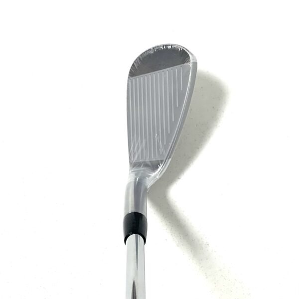 Mizuno JPX 921 Tour Pitching Wedge - Dynamic Gold DST 98 R300 Regular Flex Shaft - Image 4